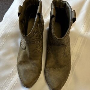 Stylish Olive Ankle Boots